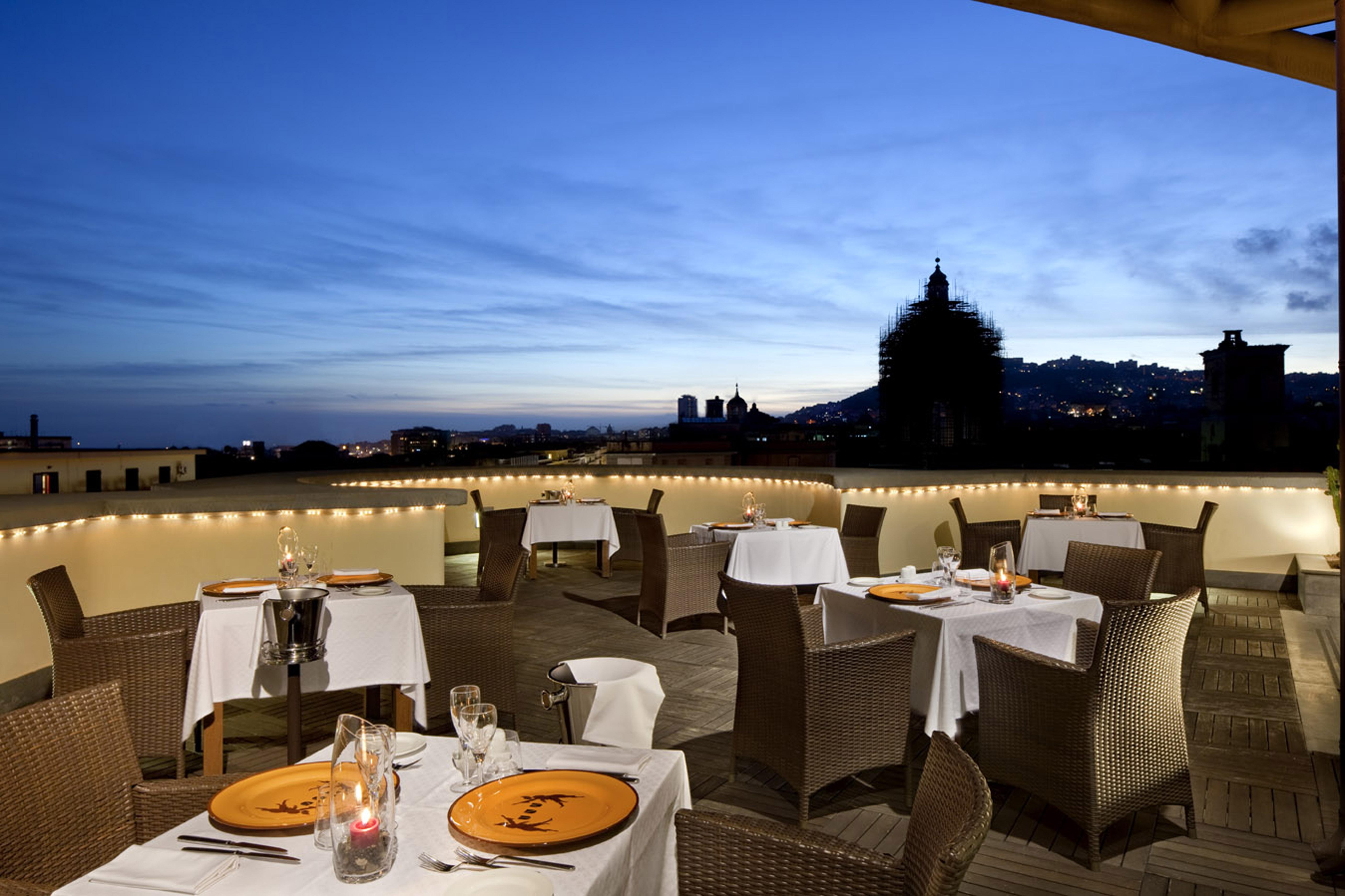 Una Hotels Napoli Esterno foto