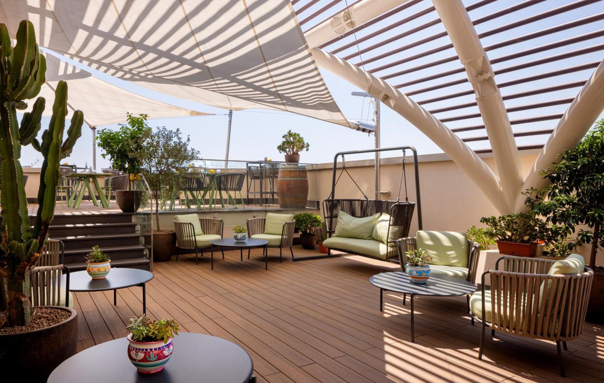 Una Hotels Napoli Esterno foto