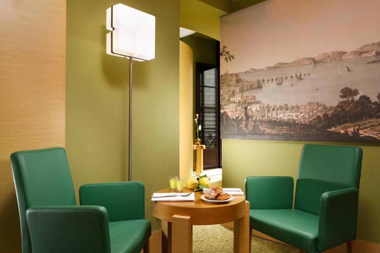 Una Hotels Napoli Esterno foto