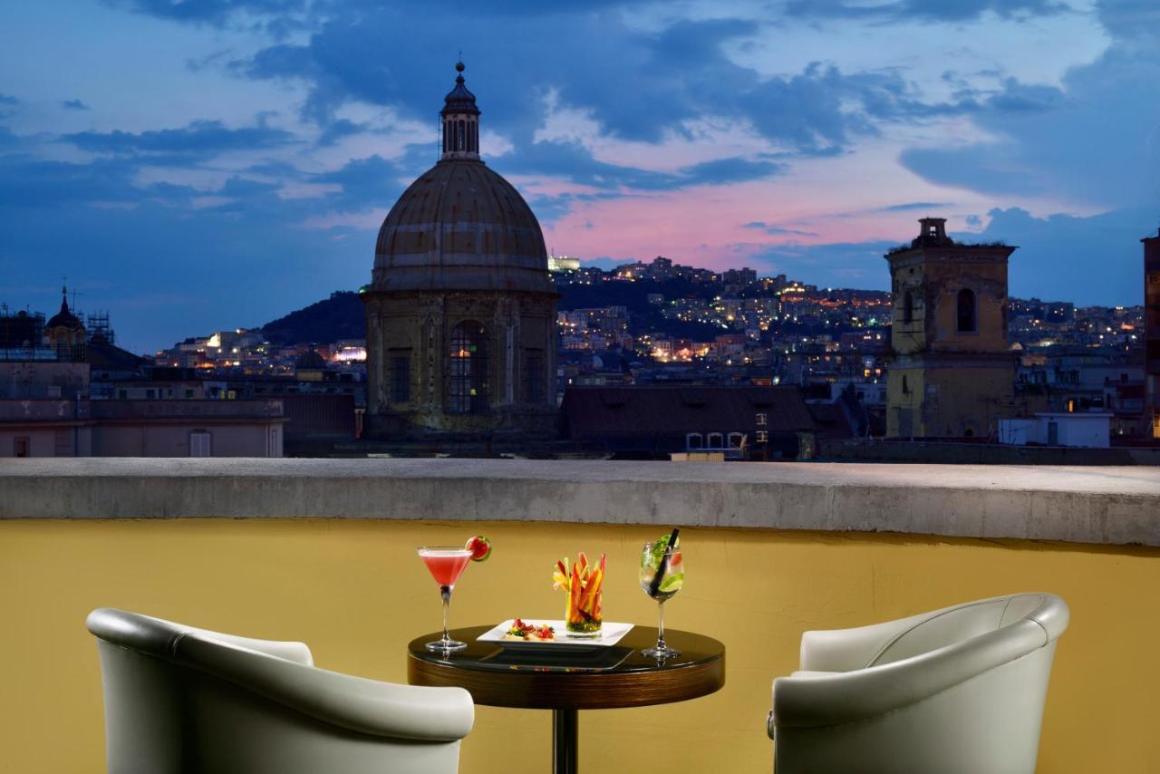 Una Hotels Napoli Esterno foto